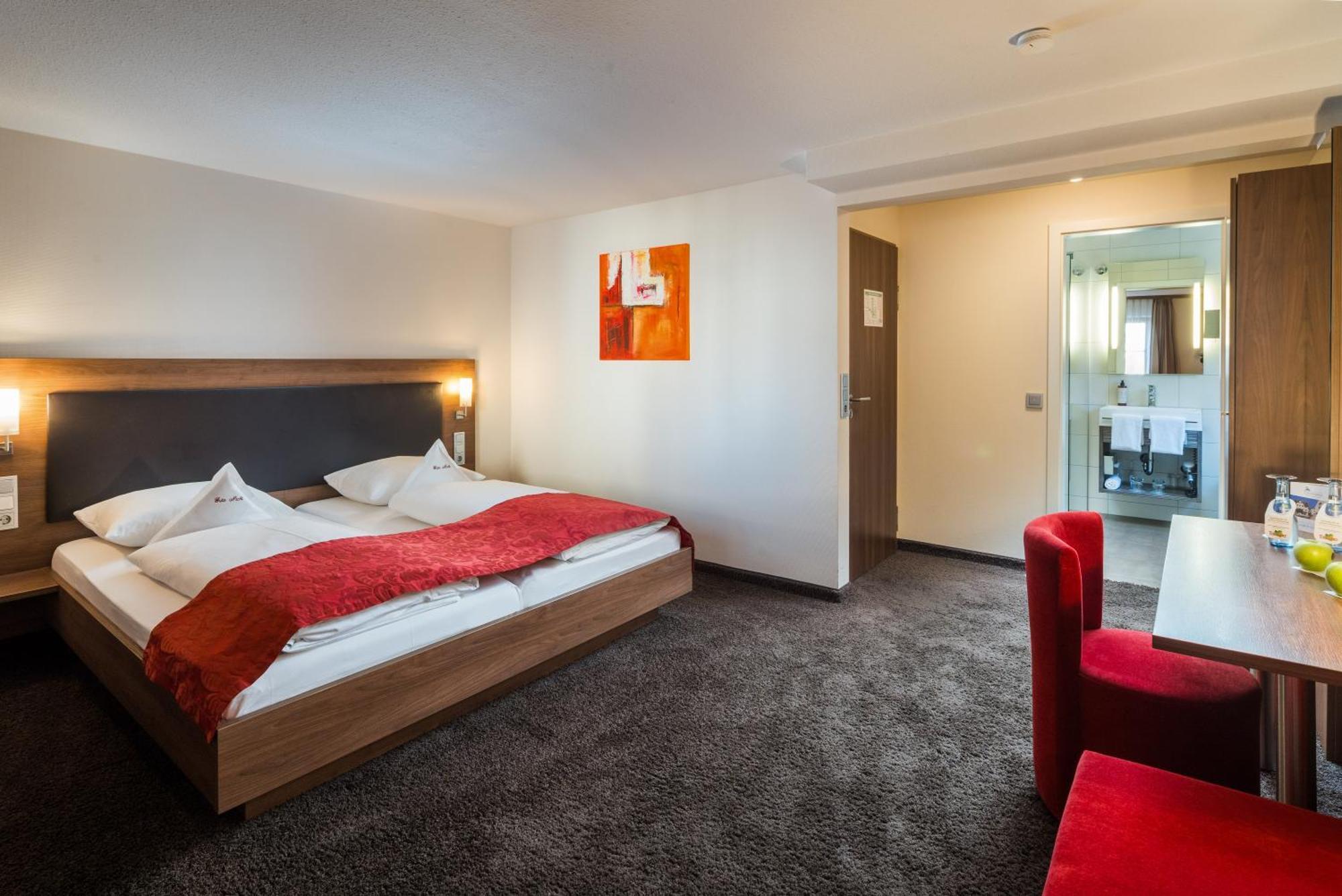 Hotel Schwanen Köngen Dış mekan fotoğraf