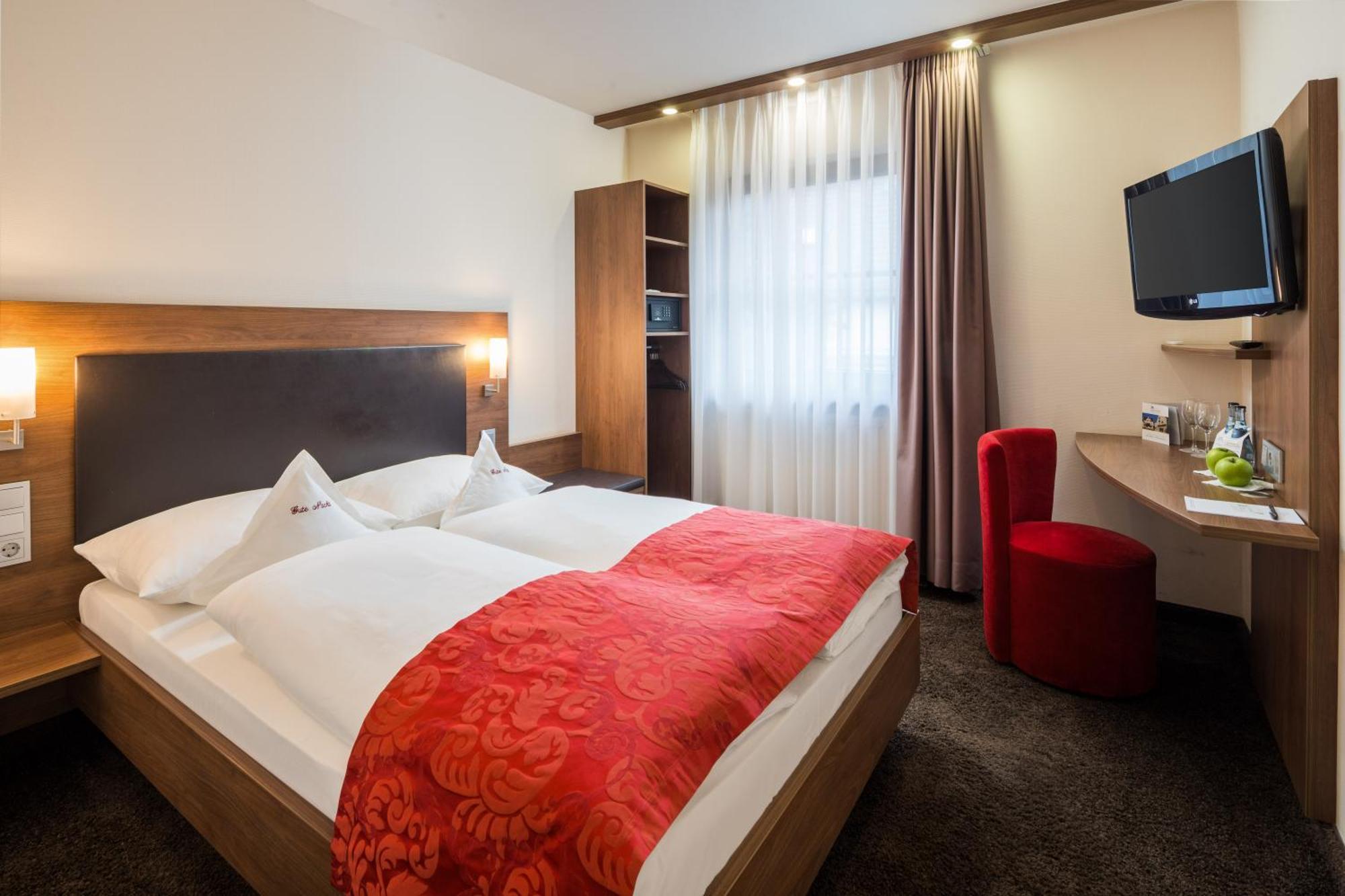 Hotel Schwanen Köngen Dış mekan fotoğraf