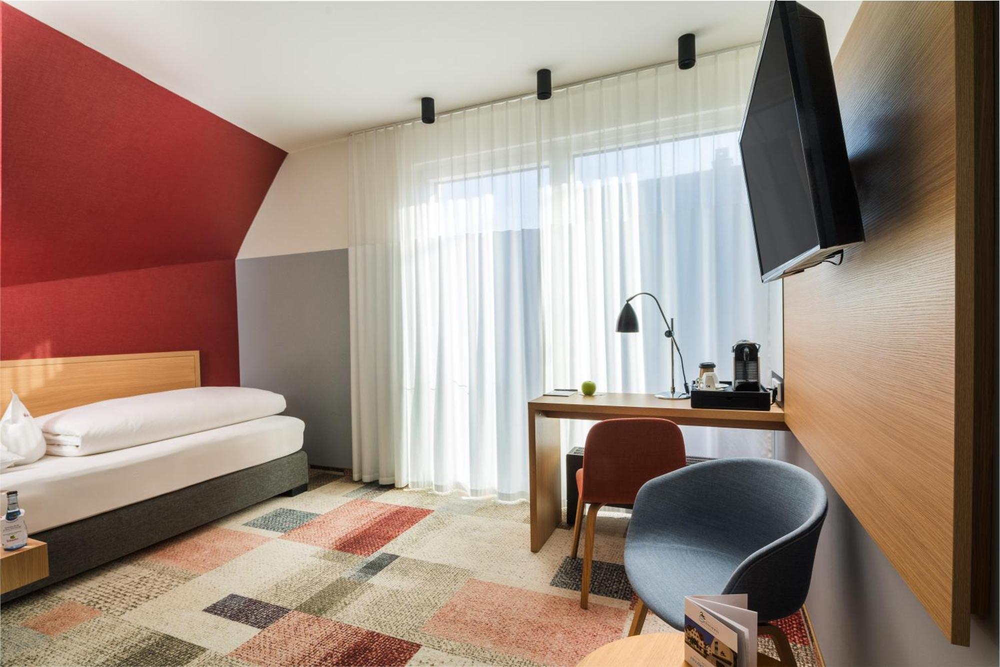 Hotel Schwanen Köngen Dış mekan fotoğraf