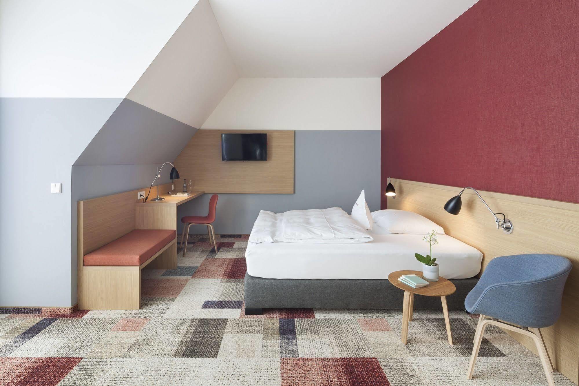 Hotel Schwanen Köngen Dış mekan fotoğraf